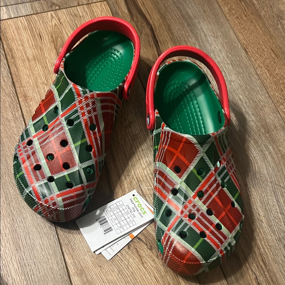 Plaid Red and Green Crocs NWT m11